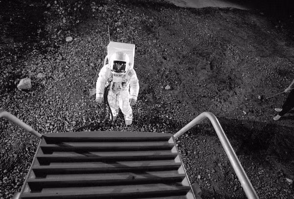 Một mẫu module hạ cánh của Apollo 11 được phát triển vào tháng 7 năm 1969 tại Grumman Aircraft Engineering Corporation.