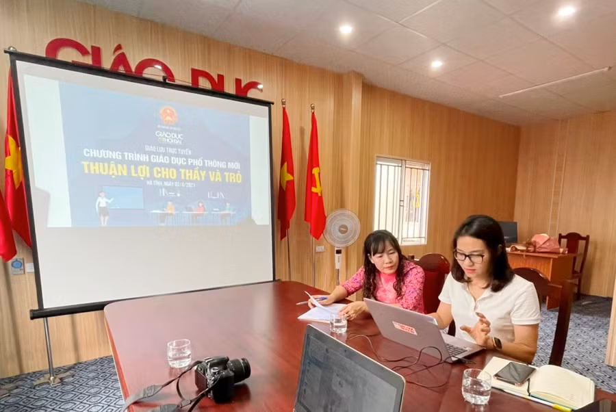 Cô Trịnh Thị Ánh Tuyết đánh giá cao về đổi mới sách giáo khoa ở lớp 1 vừa rồi.