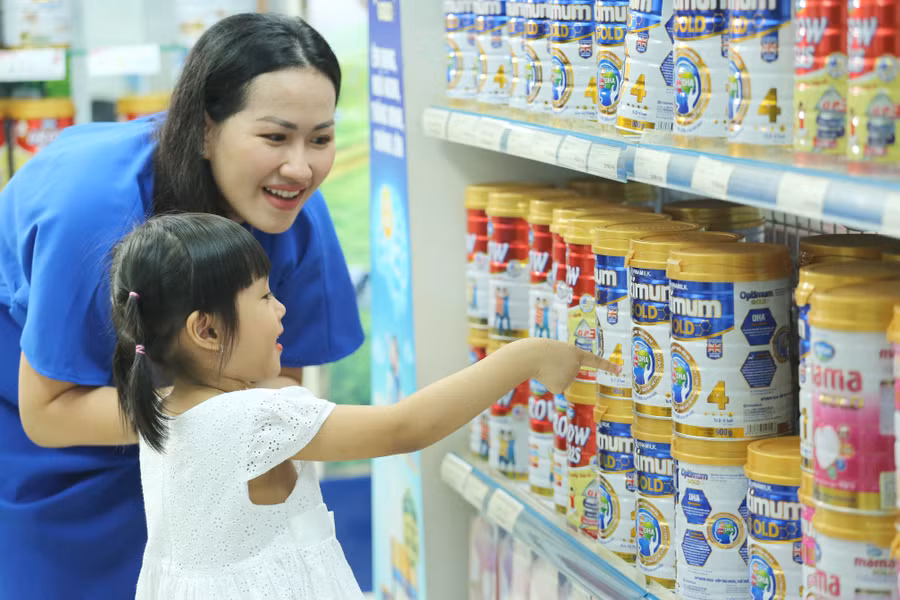 Vinamilk đa dạng hóa các dòng sản phẩm nhằm đáp ứng đầy đủ những nhu cầu về dinh dưỡng cho trẻ em ​
