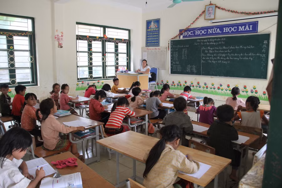 Phong trào thi đua dạy tốt, học tốt ở các đơn vị trường học được thực hiện hiệu quả.
