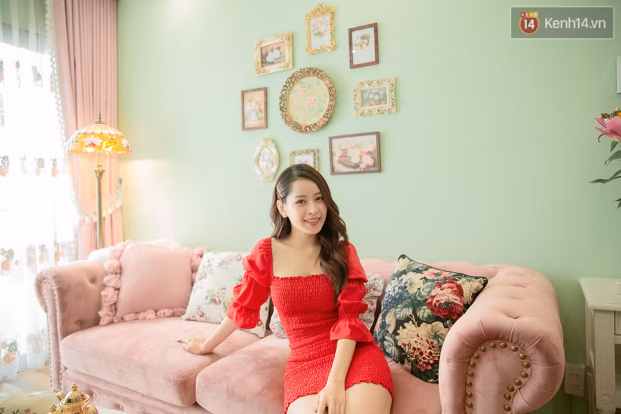 Hé lộ bên trong căn hộ mới tậu thiết kế cực đẹp của Chipu ảnh 1 Chi Pu lan dau he lo ben trong can ho moi tau dam chat phuong Tay, thiet ke cuc dep hinh anh 1