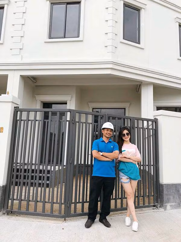 Những mỹ nhân là minh chứng "tuổi Hợi số giàu sang, đi xe tiền tỷ, ở nhà triệu đô" ảnh 5 nhung my nhan tuoi hoi chung minh: tuoi hoi so giau sang, di xe tien ty, o nha trieu do - 5