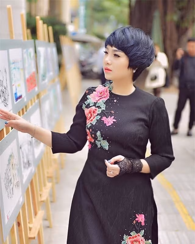 Ngoc Khue 4.jpg