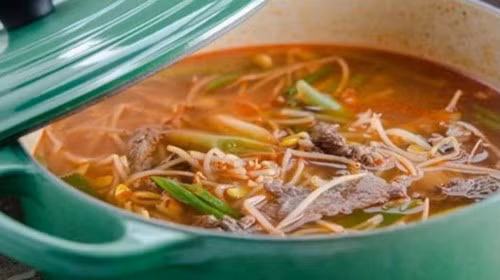 Người Hàn ăn canh này để sống lâu và ngừa ung thư - Ảnh 2.