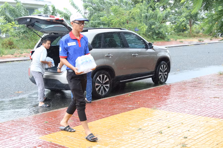 Niềm vui tình nguyện mùa thi
