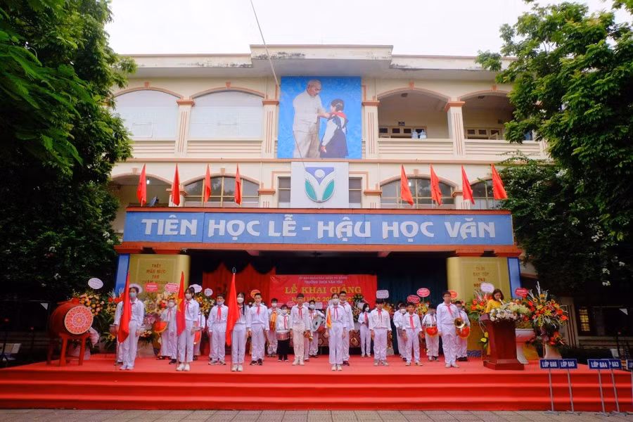 Tiết mục văn nghệ của các em học sinh nhân dịp Khai giảng năm học mới.