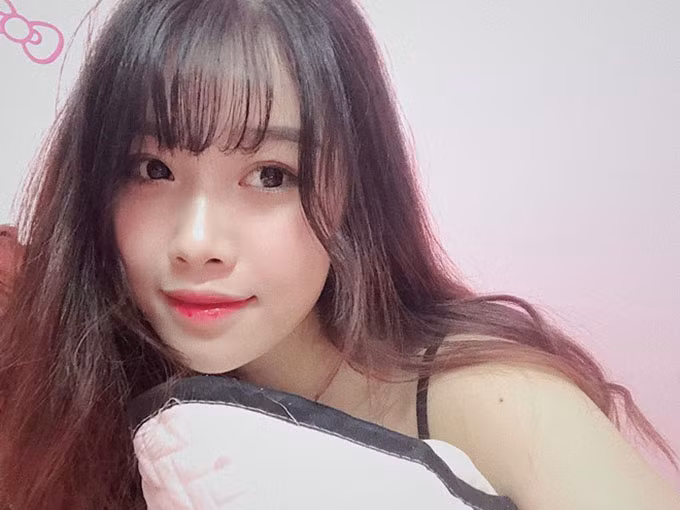 ban gai kin tieng xinh nhu hoa cua tien dao van toan hinh anh 1