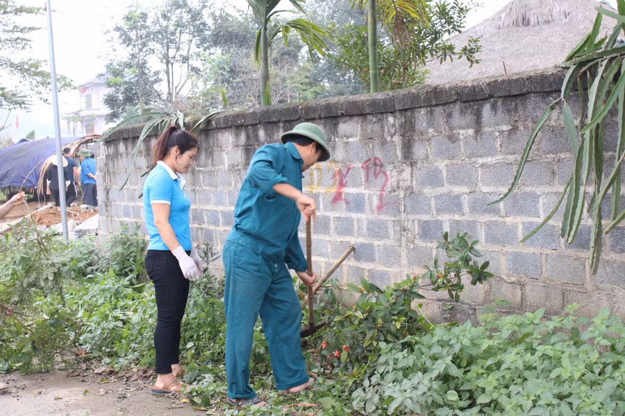 Người dân trên địa bàn huyện Phú Lương đồng thuận hiến đất và hỗ trợ địa phương giải phóng mặt bằng để triển khai Dự án.