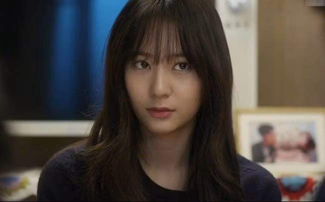 Đi làm về đã mệt, nhìn thấy cái giẻ lau chân bẩn thỉu dưới nền nhà, em càng muốn "bốc hỏa" tận đầu - Ảnh 2.