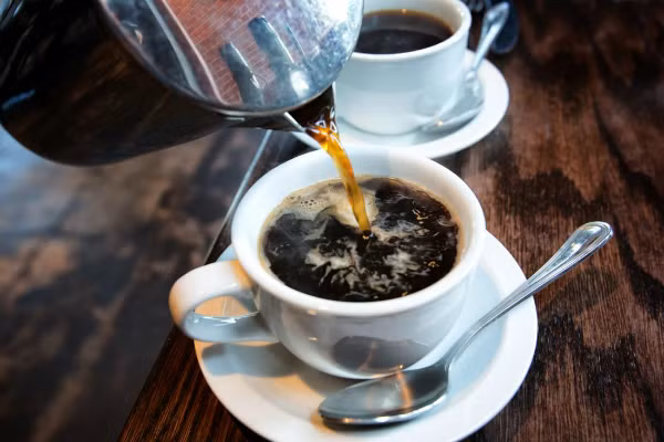 Caffeine giúp ngăn ngừa ung thư da bằng cách giết chết một lượng nhỏ các tế bào tiền ung thư bị tổn thương bởi ánh sáng mặt trời. Ảnh: MNT