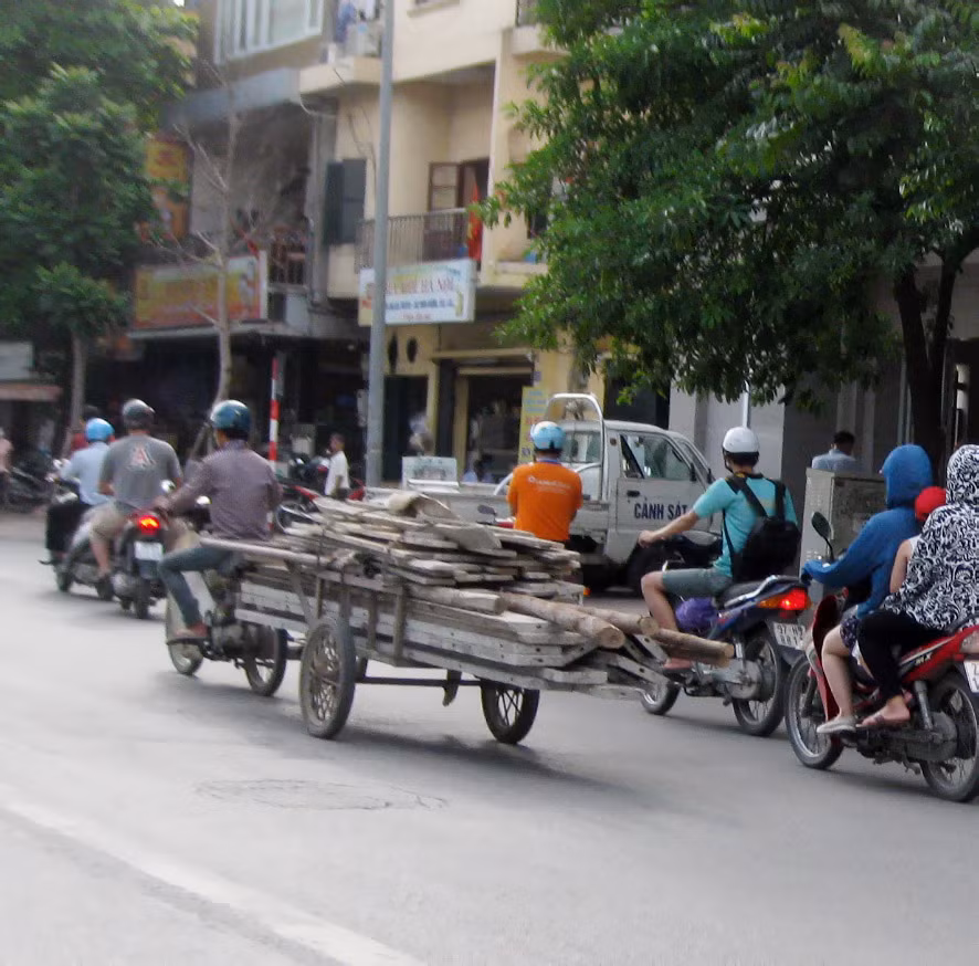 Nghênh ngang trước các trạm kiểm soát