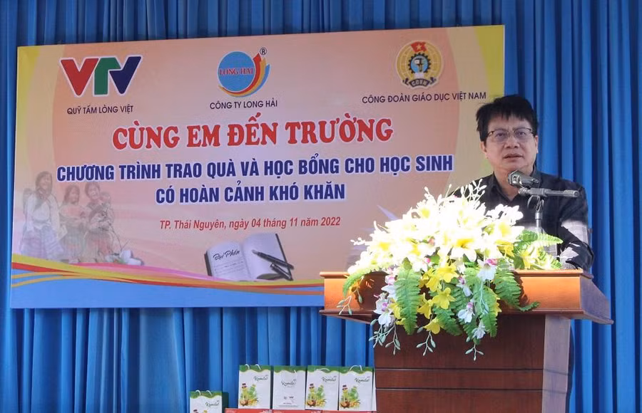 TS Nguyễn Ngọc Ân, Uỷ viên Ban cán sự Đảng Bộ Giáo dục và Đào tạo, Uỷ viên Ban Chấp hành Tổng Liên đoàn Lao động Việt Nam, Chủ tịch Công đoàn Giáo dục Việt Nam phát biểu tại chương trình.