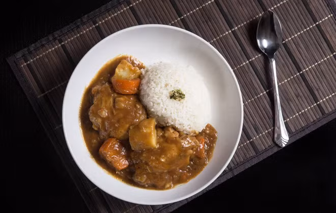 Không chỉ có mì ăn liền, Nhật Bản còn có nhiều món "chỉ cần đổ nước vào" là có ngay bữa ăn ngon - Ảnh 3.