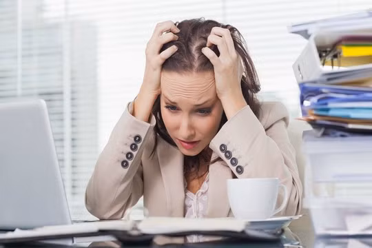 Kim Ngưu áp lực công việc, Thiên Bình vận quý nhân cực kỳ rực rỡ ngày 26/8