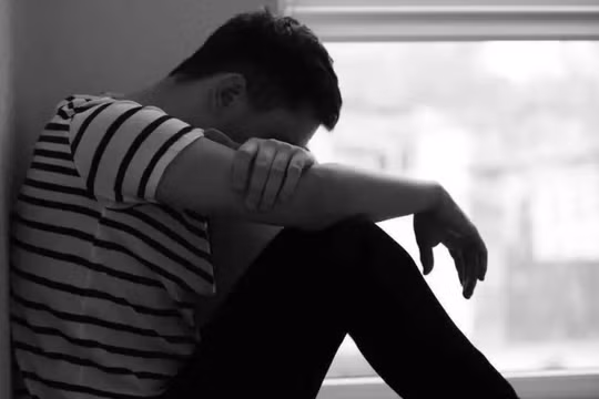Dấu hiệu đàn ông bị... trầm cảm sau sinh