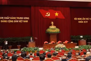 Tổng Bí thư, Chủ tịch nước Tô Lâm phát biểu bế mạc Hội nghị lần thứ tư Ban Chấp hành Trung ương Đảng khóa XIV. Ảnh: Thống Nhất/TTXVN