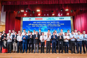 Hội thảo có sự tham dự của gần 300 đại biểu. Ảnh: Thành Đạt (Báo Nhân Dân).
