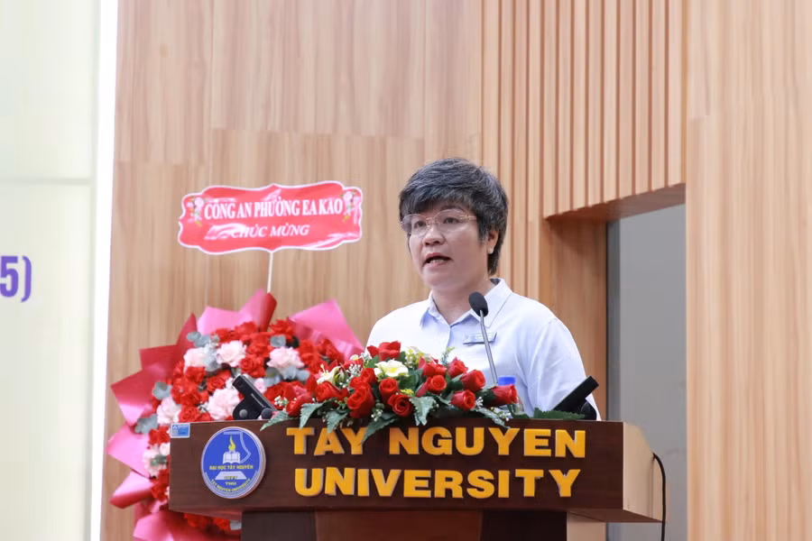 ts-hien.jpg