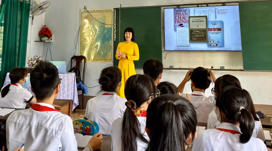 a1-thuy.jpg