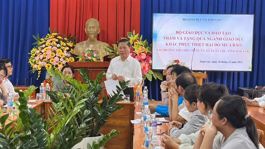 thu-truong.jpg