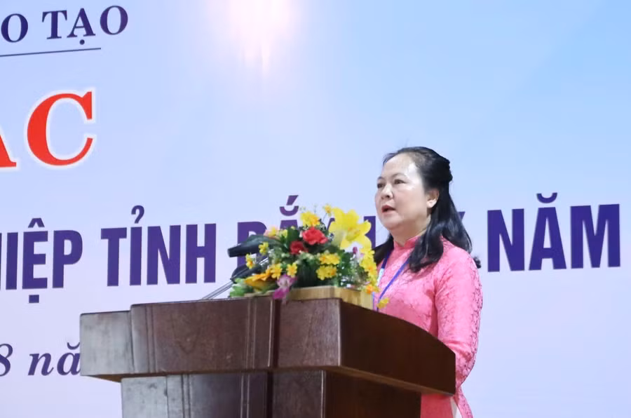 oanh.jpg