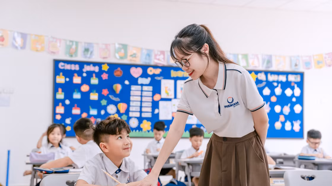 Bộ yêu cầu địa phương tiếp tục rà soát, cập nhật, báo cáo trước 16 giờ 15/9/2026 để xử lý ngay trường hợp thiếu SGK.