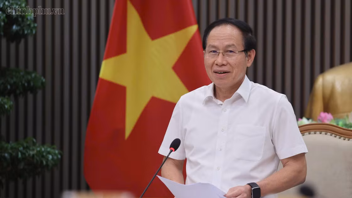 Phó Thủ tướng Chính phủ Lê Tiến Châu chủ trì cuộc làm việc về tiến độ sắp xếp các cơ sở giáo dục mầm non, giáo dục phổ thông - Ảnh: chinhphu.vn/Thu Sa