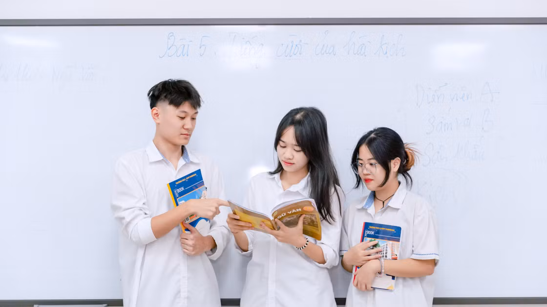 Xác định nhu cầu SGK, bảo đảm cung ứng đủ cho các trường trước 30/8