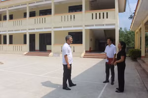 Dãy lớp học được đầu tư mới đáp ứng nhu cầu dạy và học của thầy và trò Phân hiệu 2, Trường Tiểu học Hợp Thành.