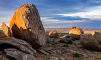 Những khối đá tròn như hòn bi khổng lồ ở Kazakhstan ảnh 4