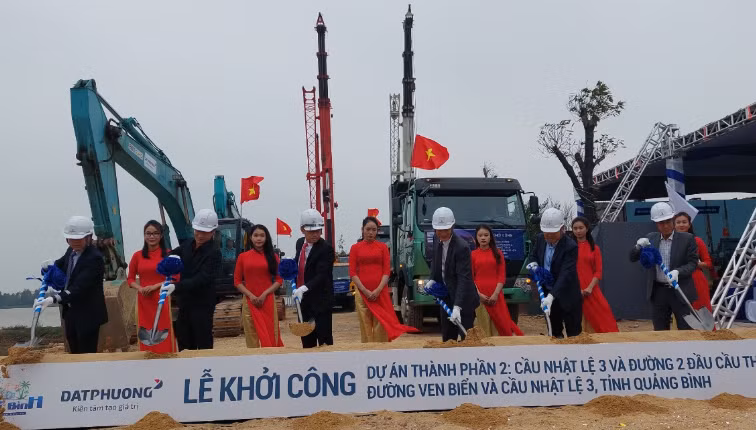 Dự án xây dựng cầu Nhật Lệ 3 và đường 2 bên đầu cầu là dự án trọng điểm, có tính động lực cho sự phát triển của tỉnh Quảng Bình trong thời gian tới.