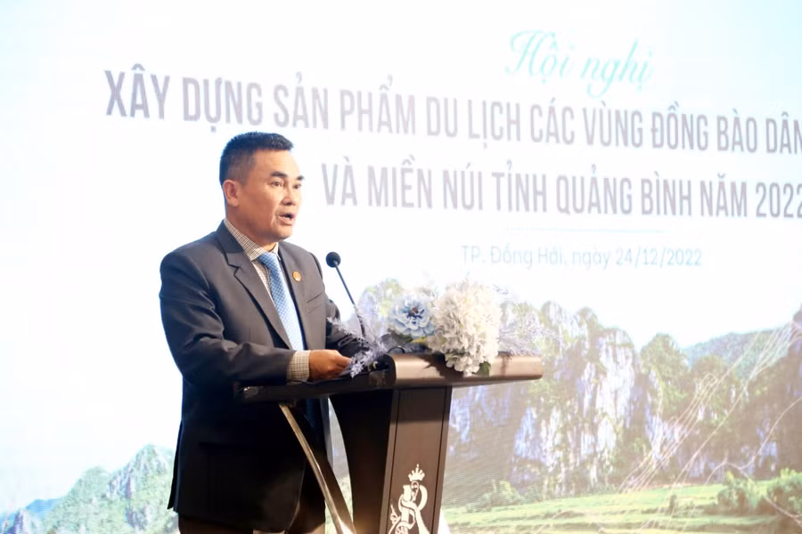 Ông Nguyễn Ngọc Quý, Giám đốc Sở Du lịch Quảng Bình phát biểu tại hội nghị.