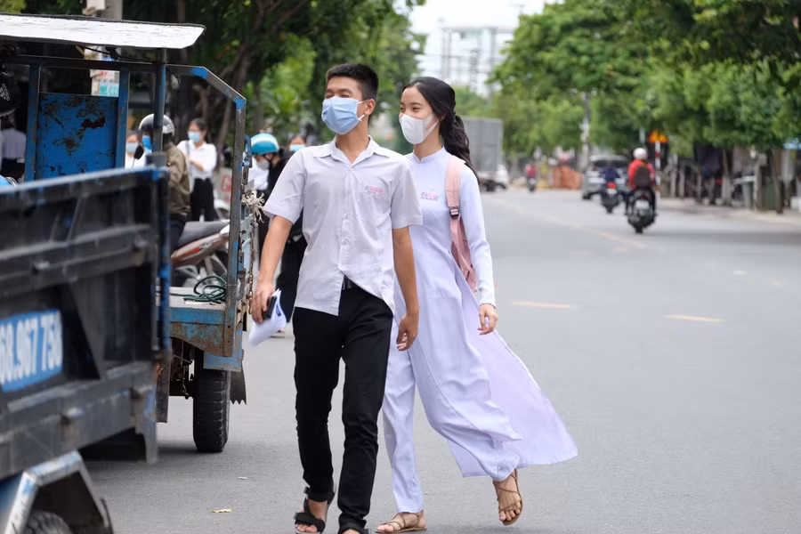 Thí sinh tự tin bước vào phần thi tổ hợp.