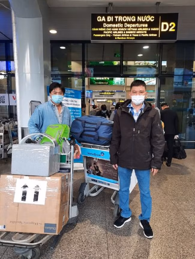 Đội phản ứng nhanh của Bệnh viện Chợ Rẫy lên đường chi viện Hải Dương (Ảnh: BVCC).