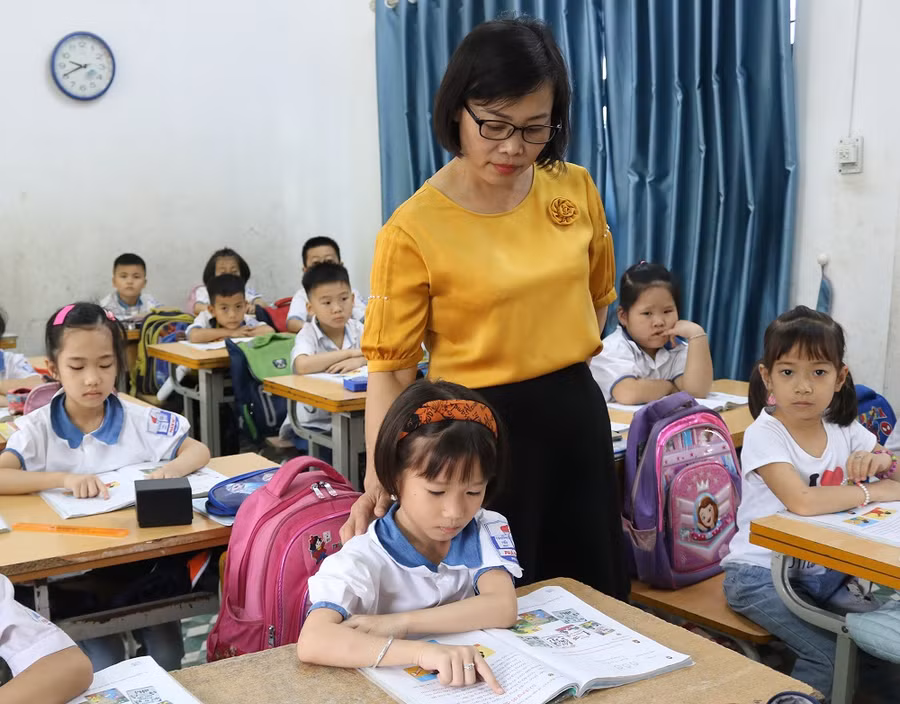 Một giờ học tại lớp 1, trường Tiểu học Phấn Mễ 1 (huyện Phú Lương)