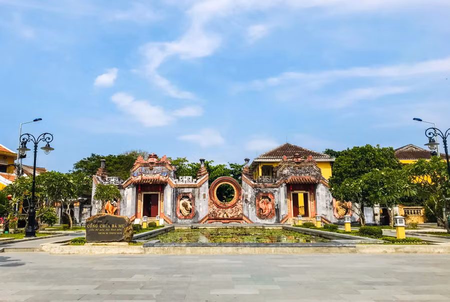 Di tích Chùa Bà Mụ được trùng tu từ tiền bán vé tham quan. Ảnh: Hoàng Vinh.