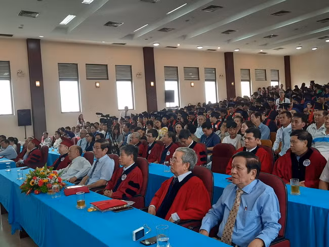 Quang cảnh buổi lễ