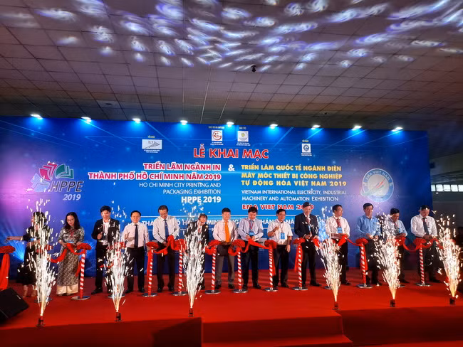 Quang cảnh buổi lễ khai mạc sự kiện.
