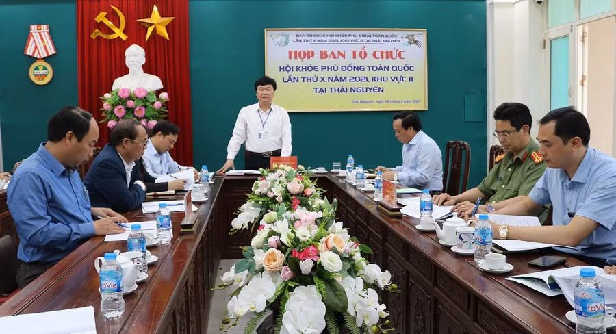 Ông Phạm Việt Đức, Giám đốc Sở Giáo dục & Đào tạo Thái Nguyên, Trưởng Ban tổ chức phát biểu tại cuộc họp