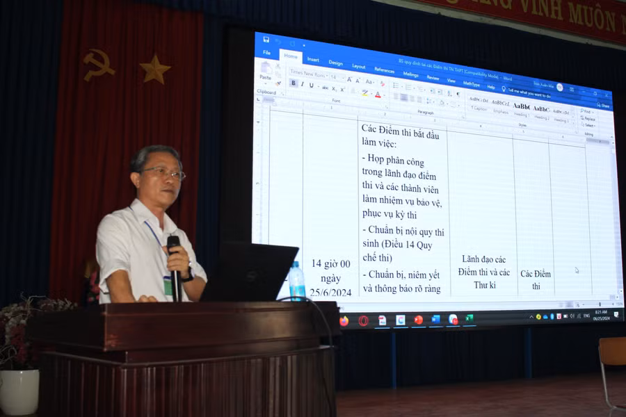 Đại biểu phát biểu ý kiến tại hội nghị. (Ảnh: Hồng Phương).