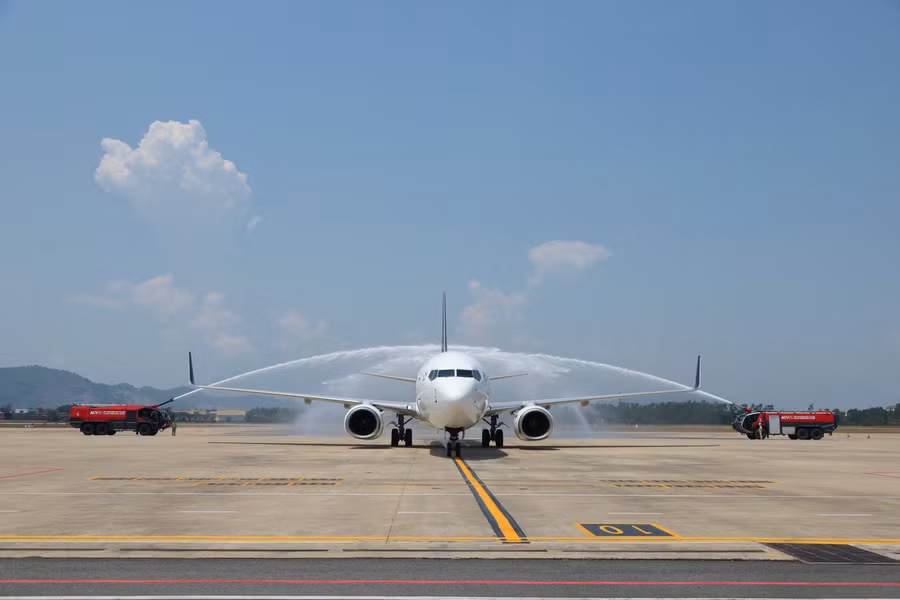 Chuyến bay đầu tiên trở lại Đà Nẵng sau khi thành phố mở cửa bầu trời quốc tế