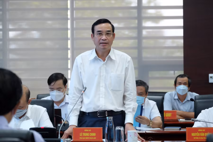 Ông Lê Trung Chinh - Chủ tịch UBND TP Đà Nẵng phát biểu tại buổi làm việc.