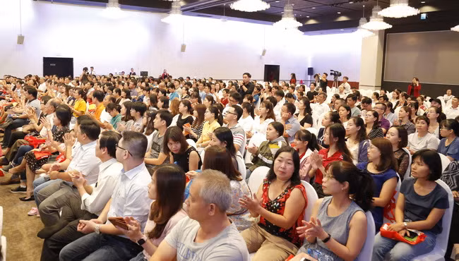 Rất đông các phụ huynh tham dự sự kiện