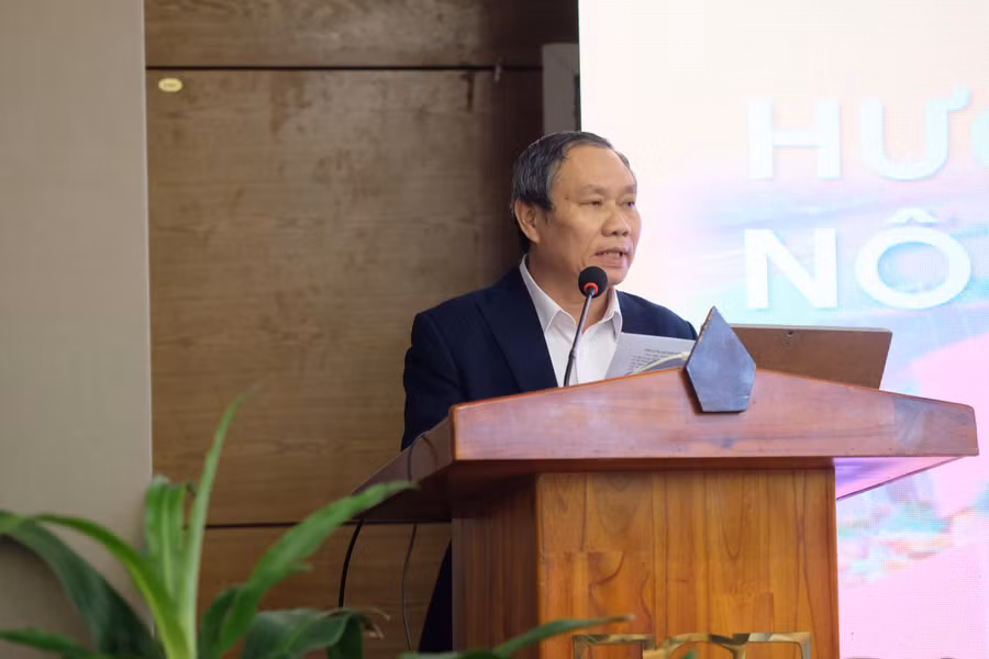 Ông Mai Tấn Linh - Phó Giám đốc Sở GD&amp;ĐT TP. Đà Nẵng nêu ý kiến tại Hội thảo.