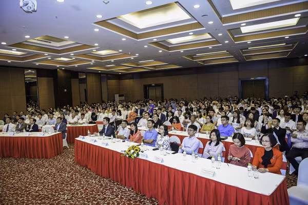 Toàn cảnh lễ trao học bổng của VinIF sáng 23/11/2020
