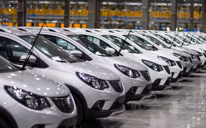 Lượng xe sản xuất từ 2020 đổ về trước còn tồn kho lớn (ảnh minh họa) Vào tháng cô hồn, ô tô giảm giá đẩy hàng tồn