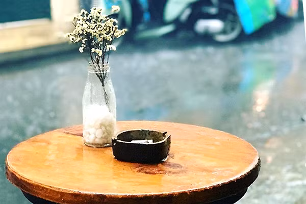 Ở nhà nội trợ, vợ bất ngờ phát hiện chồng làm chuyện không ai ngờ
