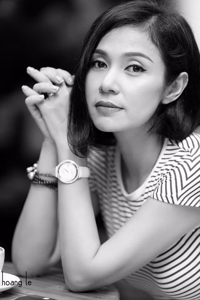 Việt Trinh tuổi 48 vẫn độc thân, sống hạnh phúc bên con trai