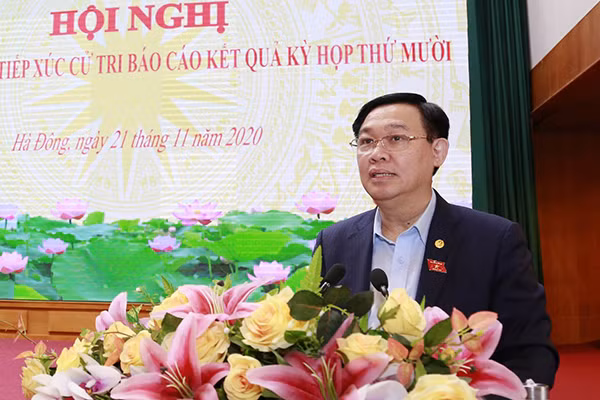Bí thư Thành uỷ Hà Nội Vương Đình Huệ
