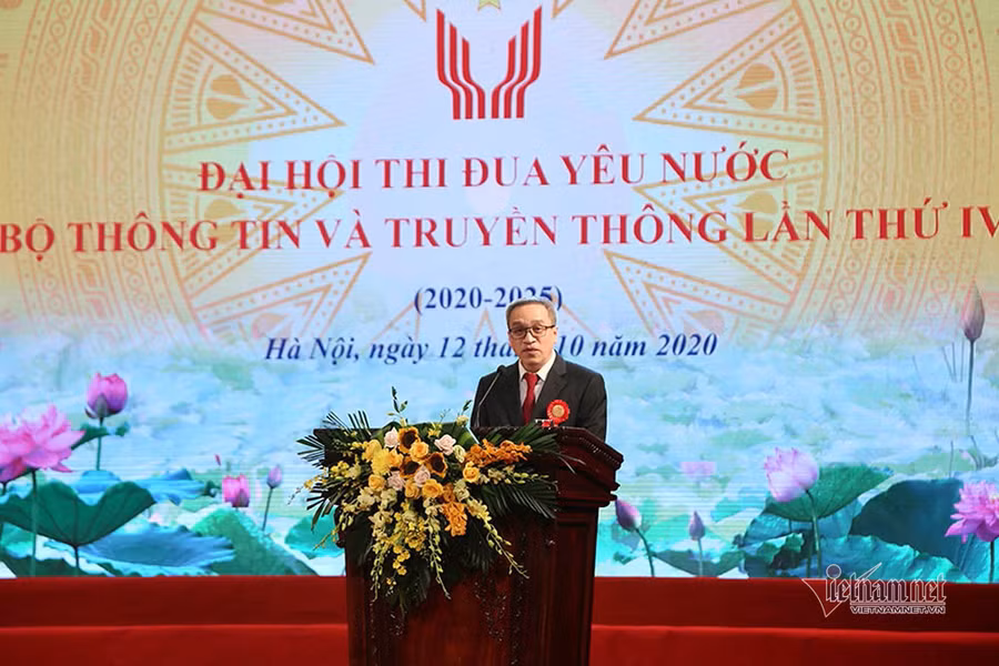 Phó Thủ tướng Trương Hòa Bình: “Thi đua phải bám sát nhiệm vụ chính trị thời CMCN 4.0” ảnh 6 Phó Thủ tướng Trương Hòa Bình: “Thi đua phải bám sát nhiệm vụ chính trị thời CMCN 4.0”